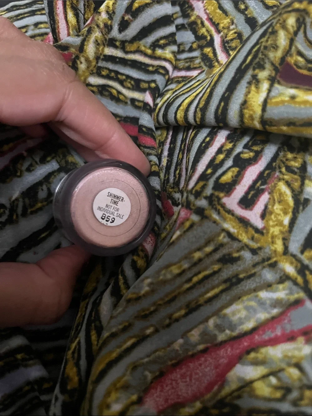 MAC Cosmetics Loose Eyeshadow Pigment in Shimmery Pink “Shimmer Time”